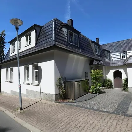 Bohnapartments Steigerwald - 3 Badezimmer - 4 Schlafzimmer - Vollausstattung - Wlan - Gratis Parkplatze *