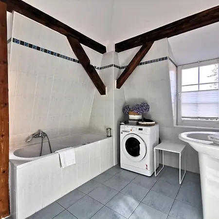 Bohnapartments Steigerwald - 3 Badezimmer - 4 Schlafzimmer - Vollausstattung - Wlan - Gratis Parkplatze Apartman Erfurt