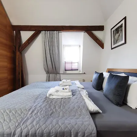 Apartman Bohnapartments Steigerwald - 3 Badezimmer - 4 Schlafzimmer - Vollausstattung - Wlan - Gratis Parkplatze *