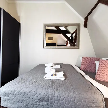 Apartman Bohnapartments Steigerwald - 3 Badezimmer - 4 Schlafzimmer - Vollausstattung - Wlan - Gratis Parkplatze Erfurt